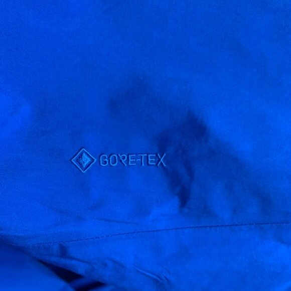 Gorgeous Arct'erix beta LT jacket, size L, in excellent condition - Picture 3 of 9